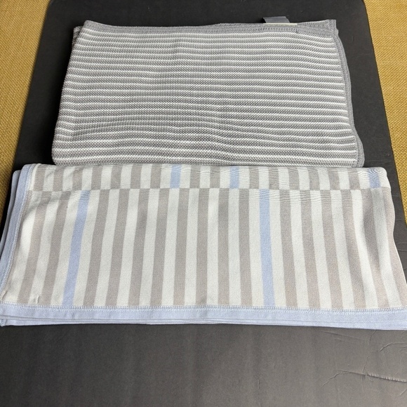 Pottery Barn Kids Stripe Knit Stroller Blankets Set of 2 Baby Boy Grey Blue - Picture 2 of 13